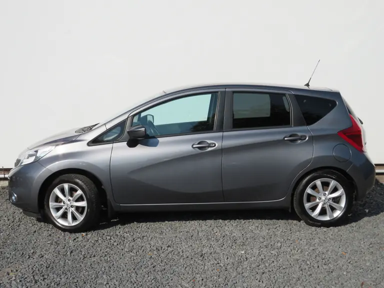 Nissan Note 1.2 DIG-S Connect Edition, 2e Eig. met Trekhaak, Keyless, Navigatie, Climate en Cruise Control afbeelding 2