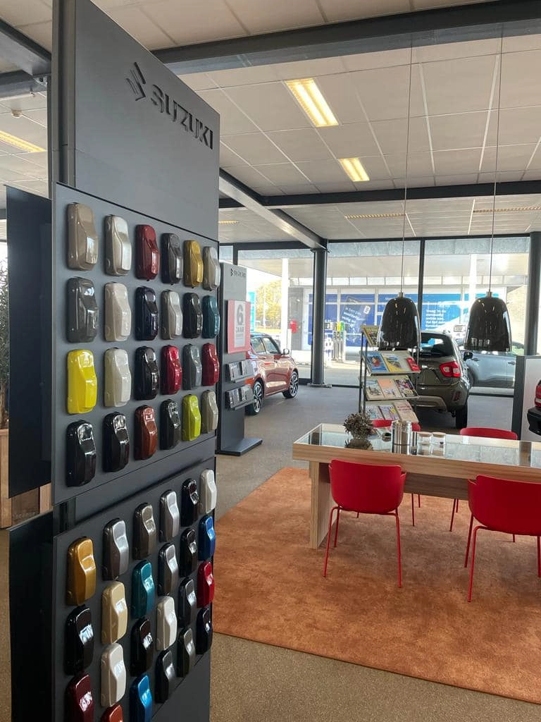 Showroom Auto Versteeg Buurman Ermelo Suzuki Citroen Toyota.jpg